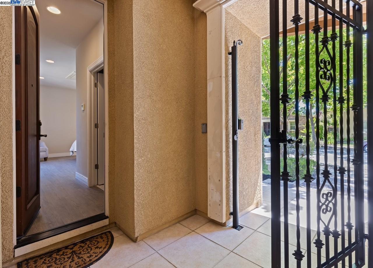 7563 Balmoral Way