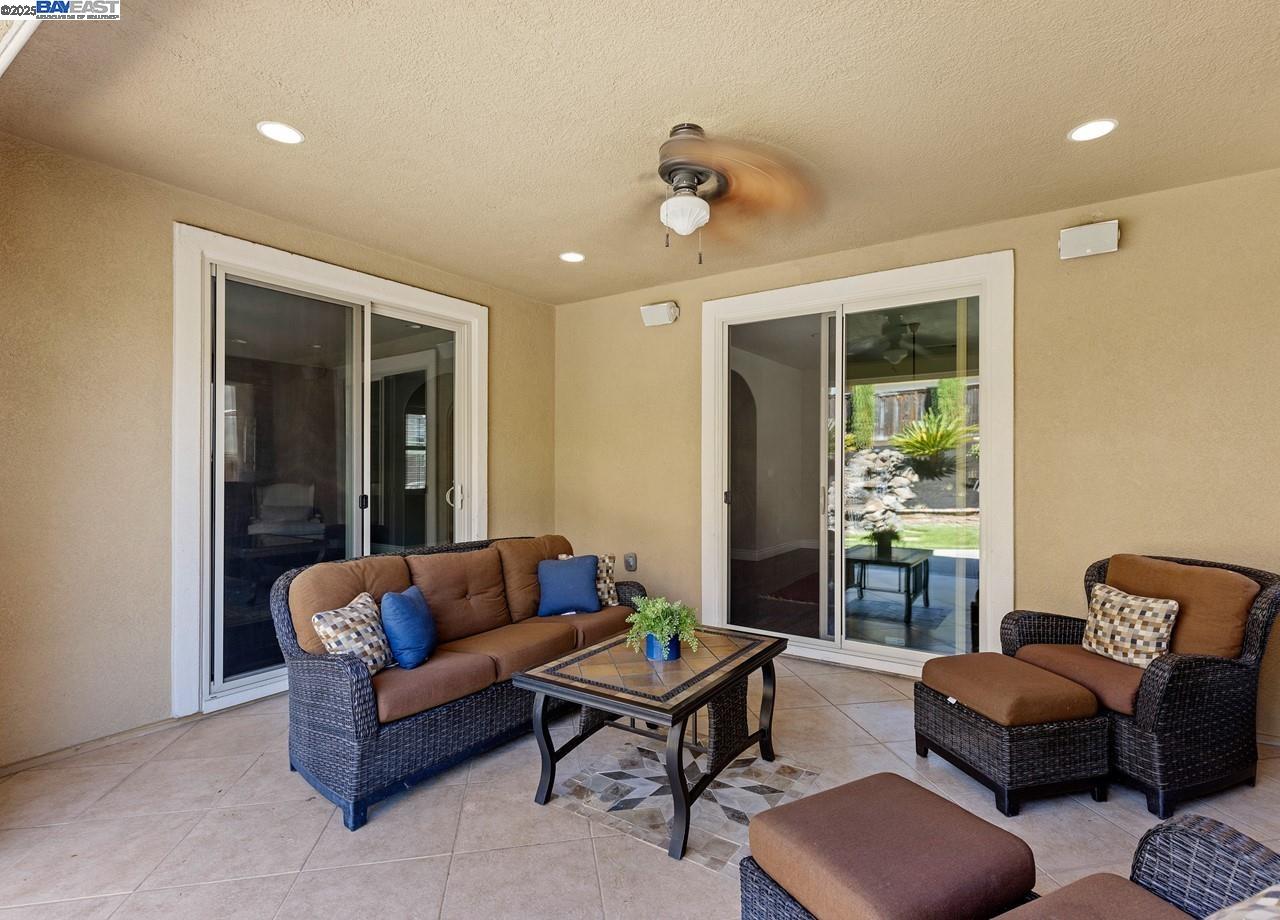 7563 Balmoral Way