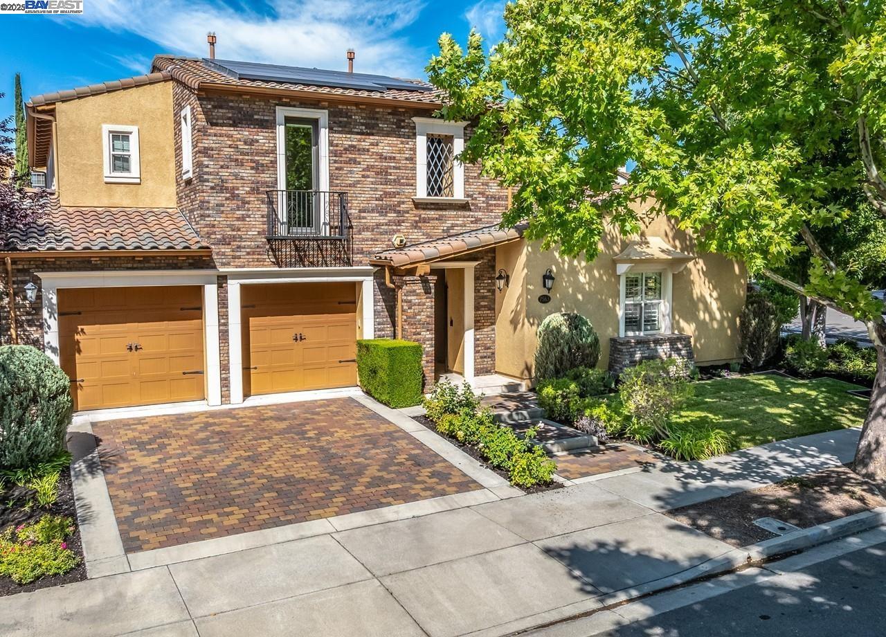 7563 Balmoral Way