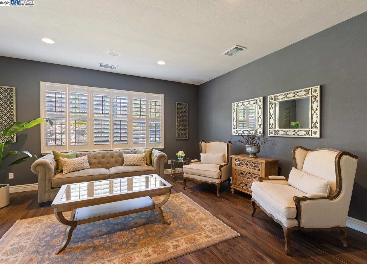 7563 Balmoral Way