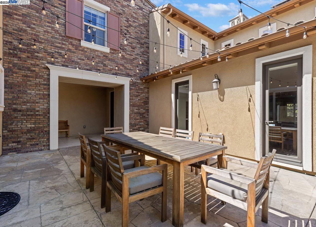 7563 Balmoral Way
