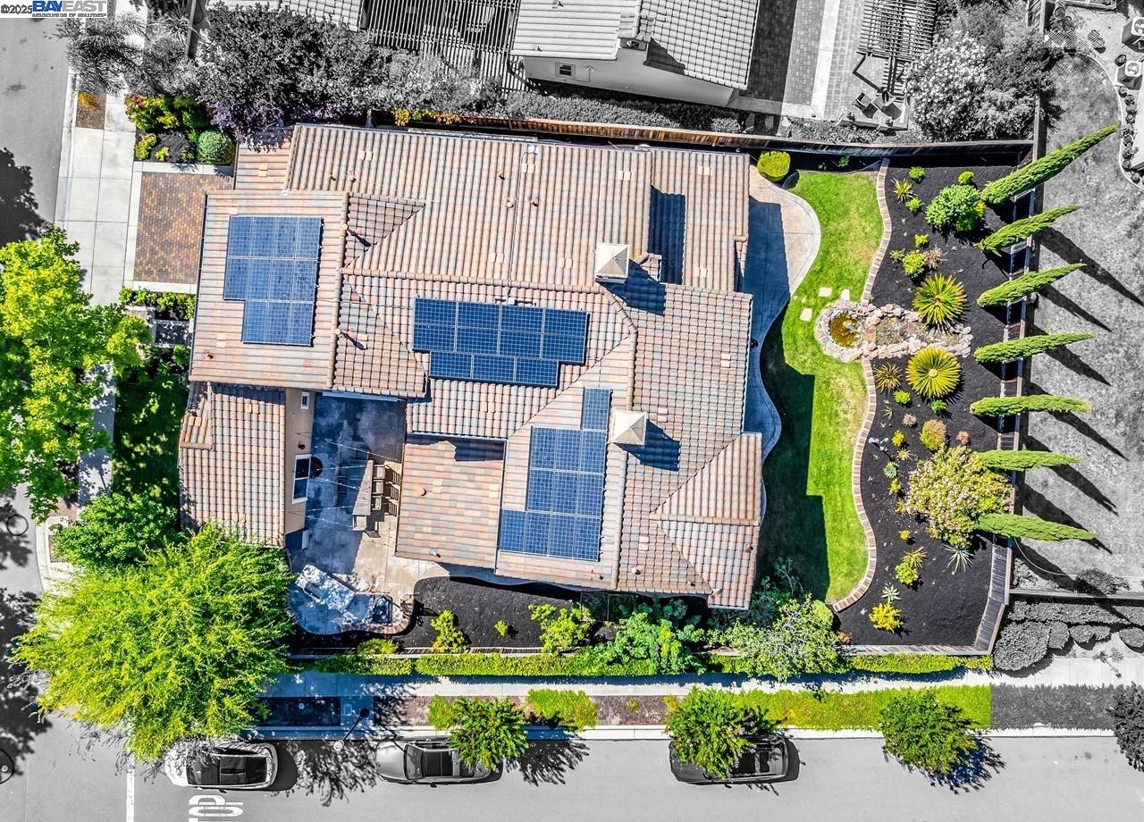 7563 Balmoral Way