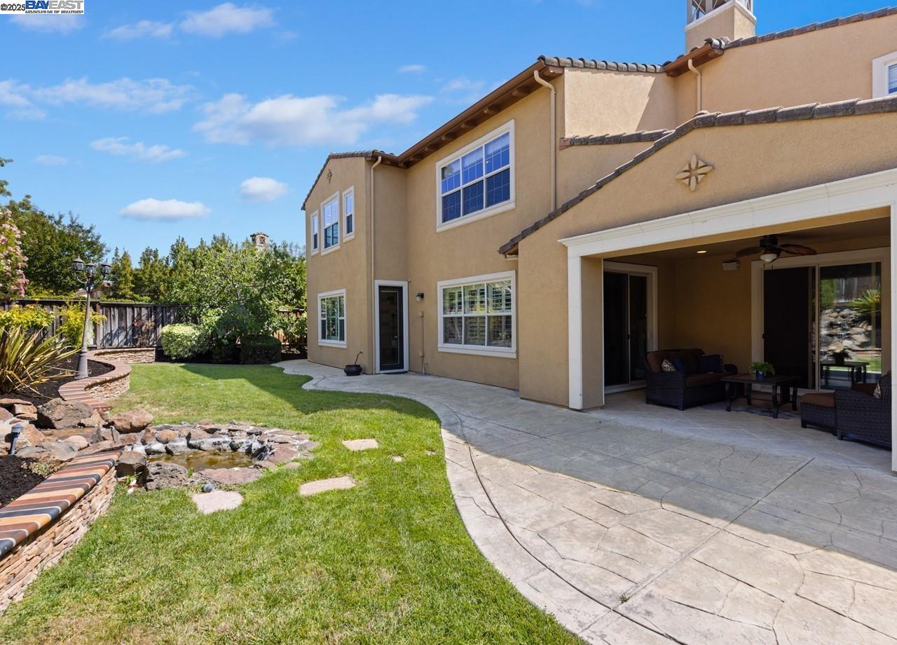 7563 Balmoral Way