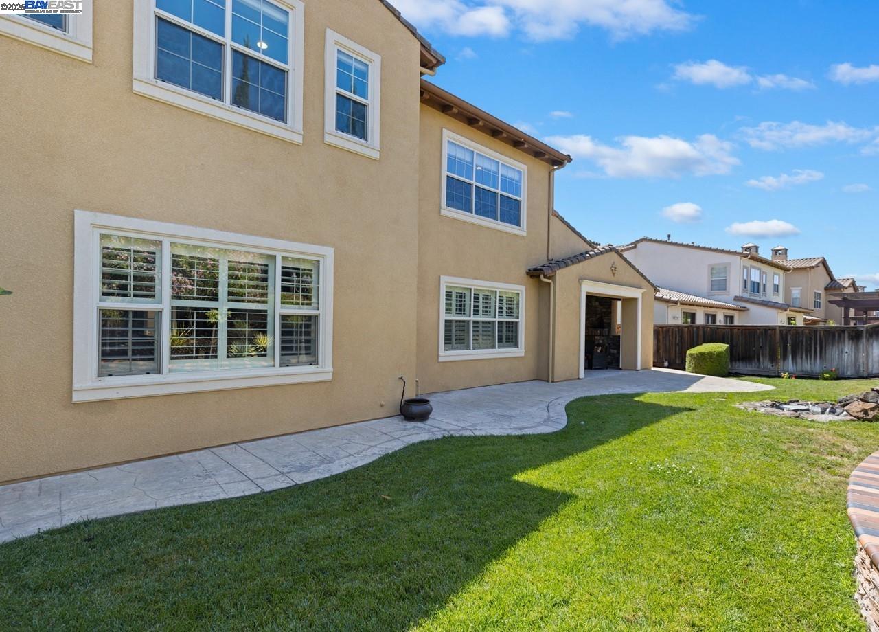 7563 Balmoral Way