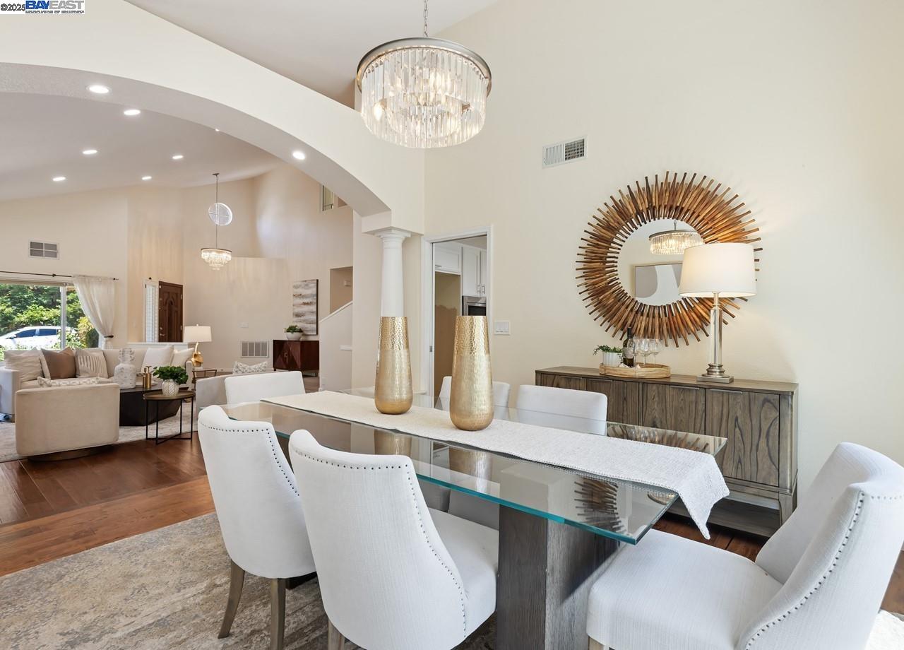 1143 Cheshire Cir