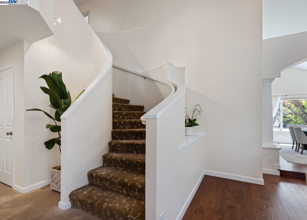 1143 Cheshire Cir