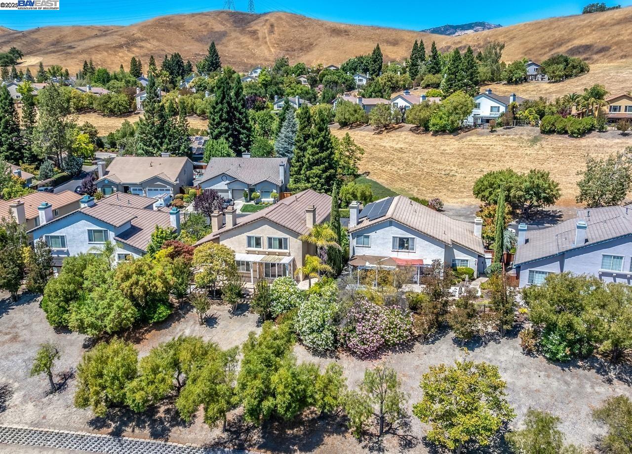 1143 Cheshire Cir