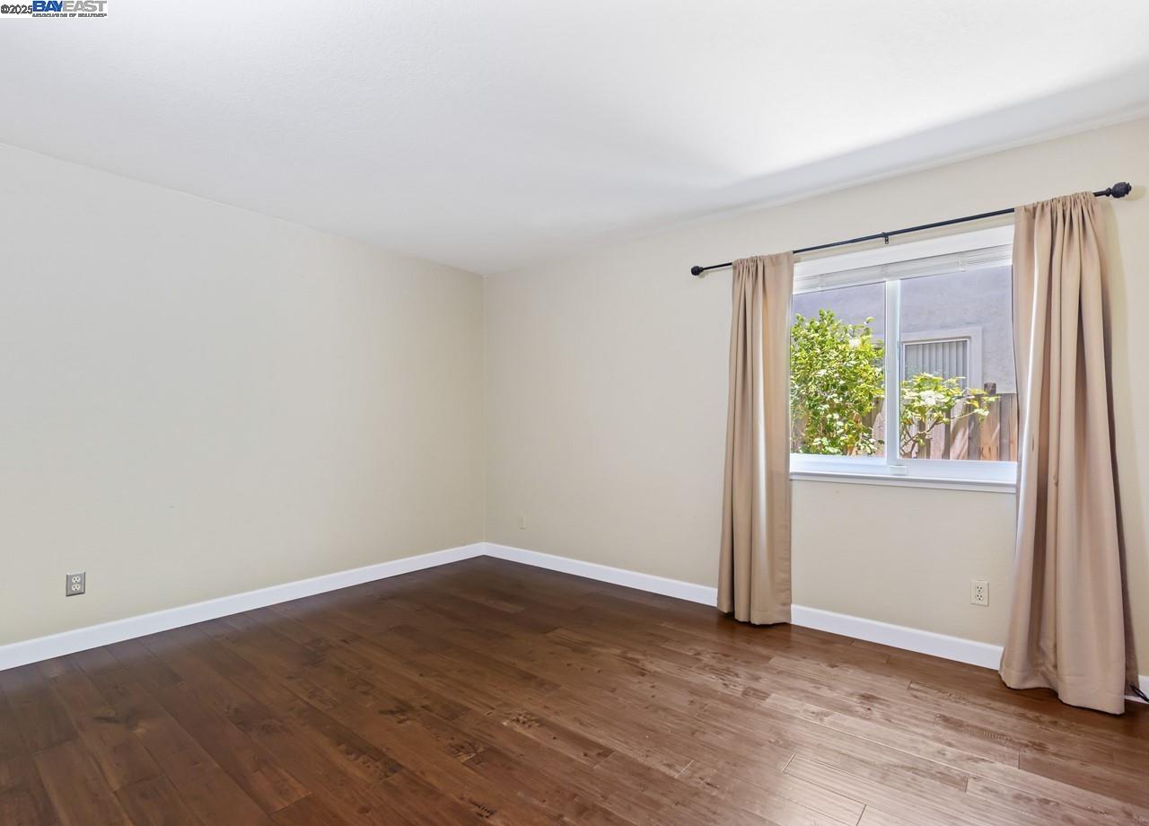 1143 Cheshire Cir