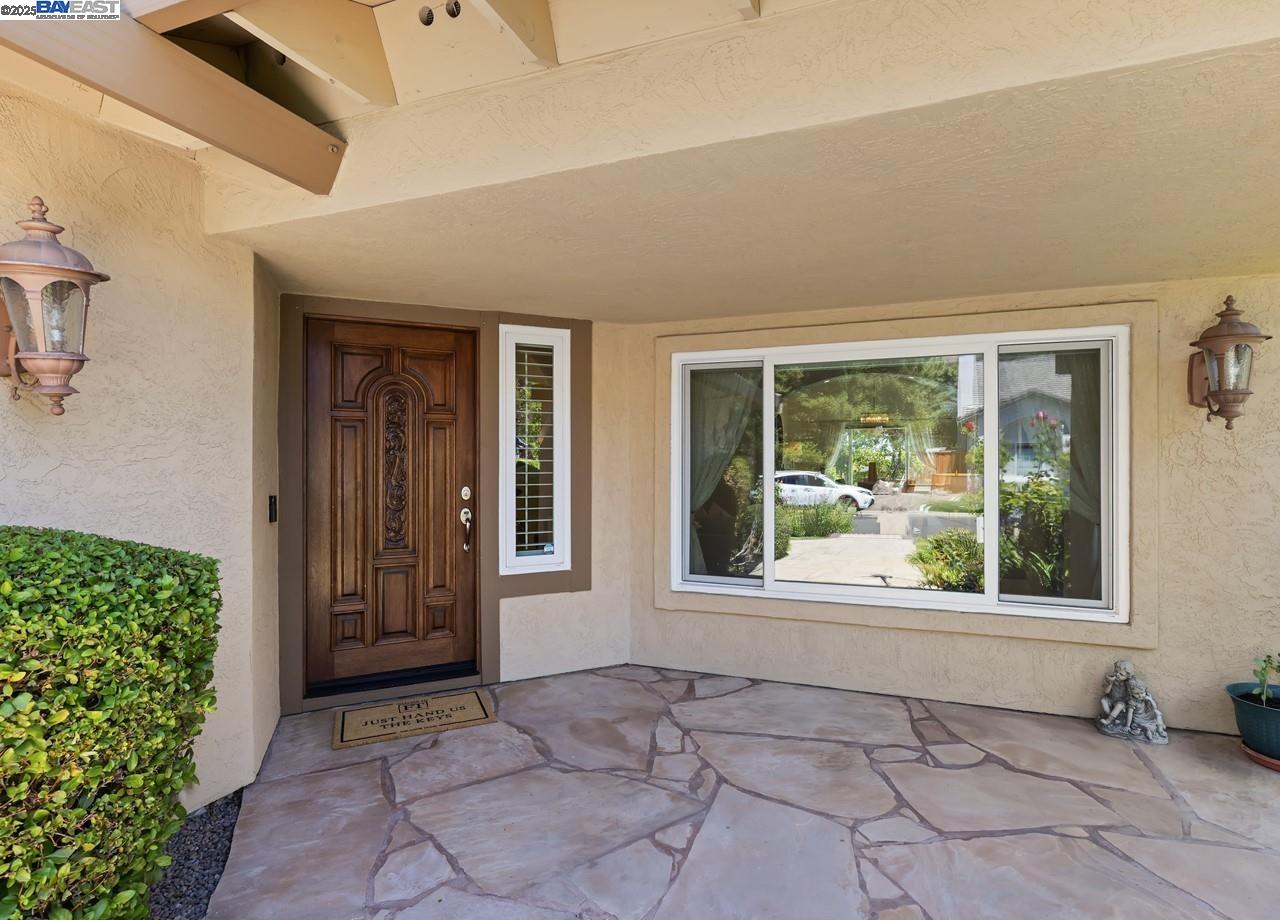 1143 Cheshire Cir