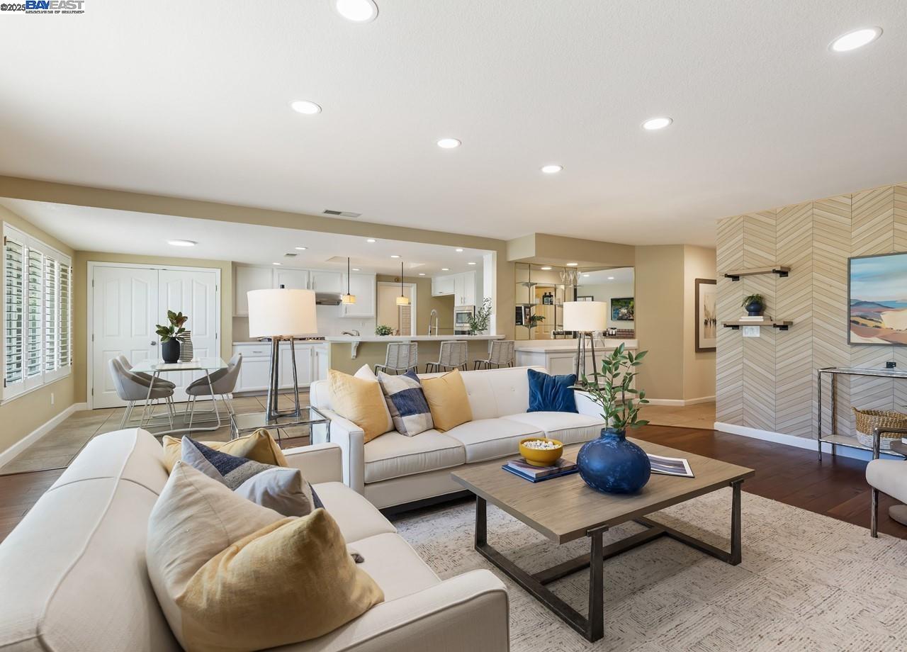 1143 Cheshire Cir