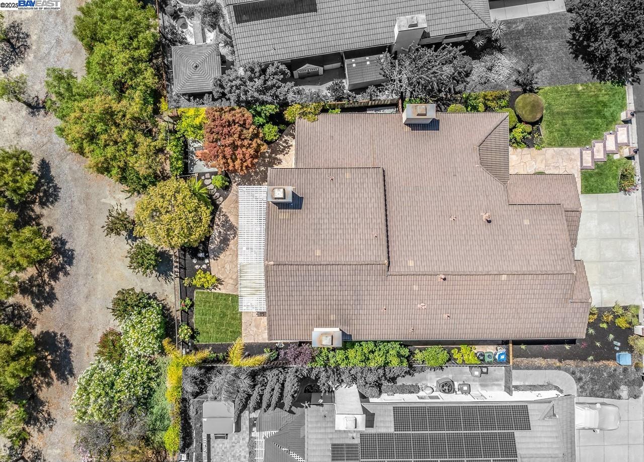 1143 Cheshire Cir