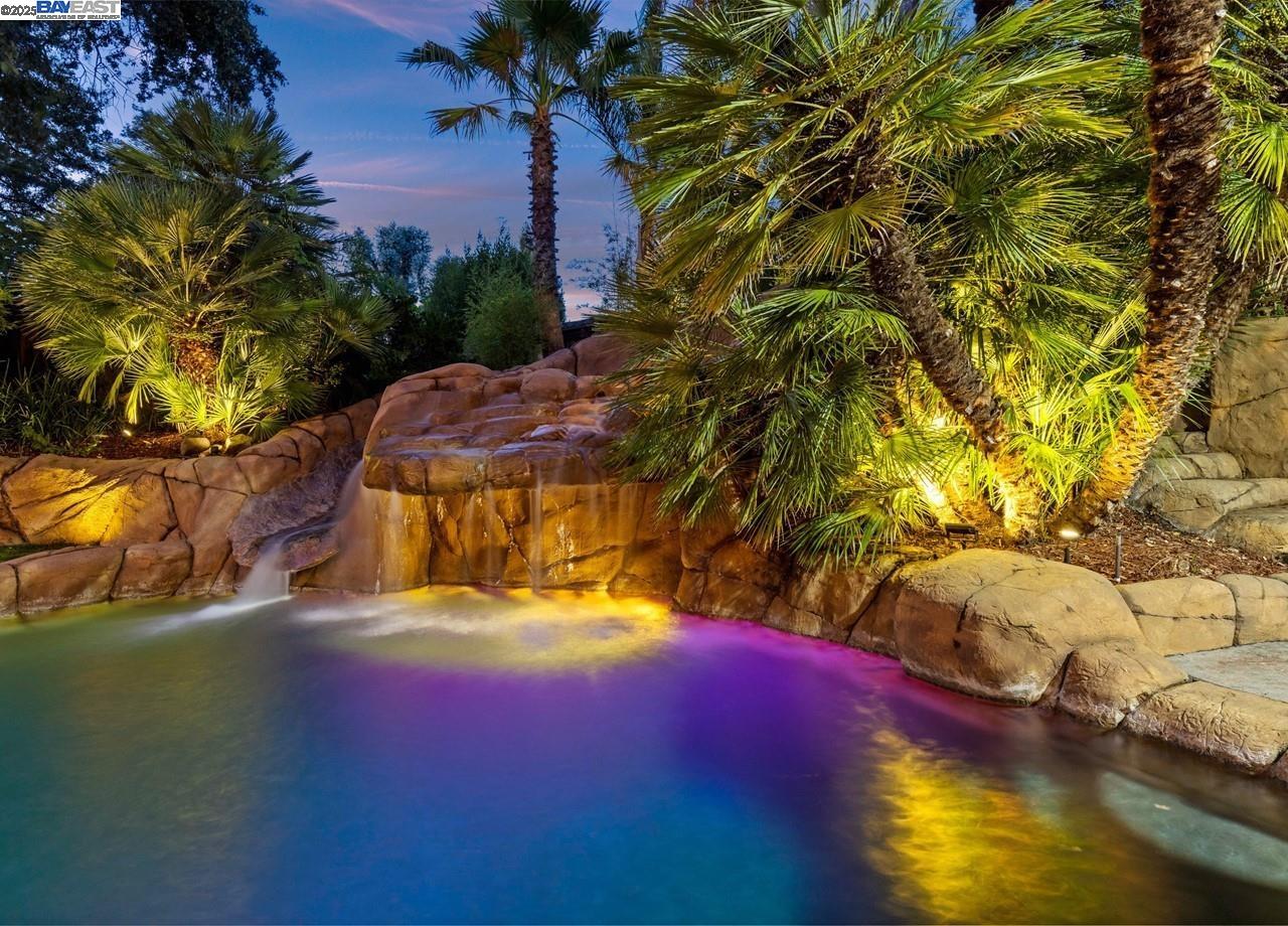 107 Verde Mesa Dr