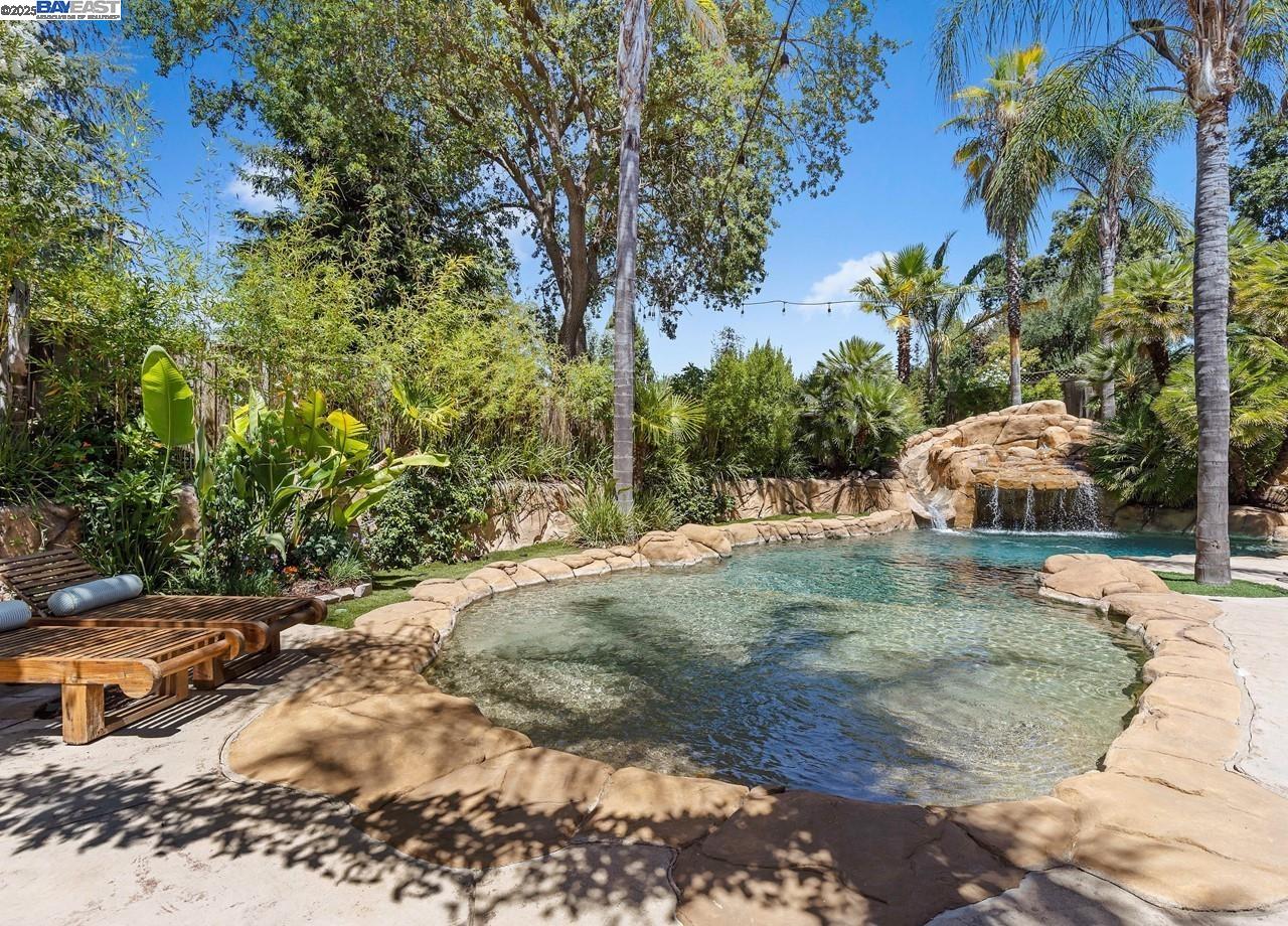 107 Verde Mesa Dr