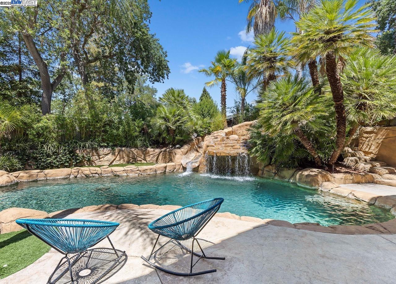 107 Verde Mesa Dr
