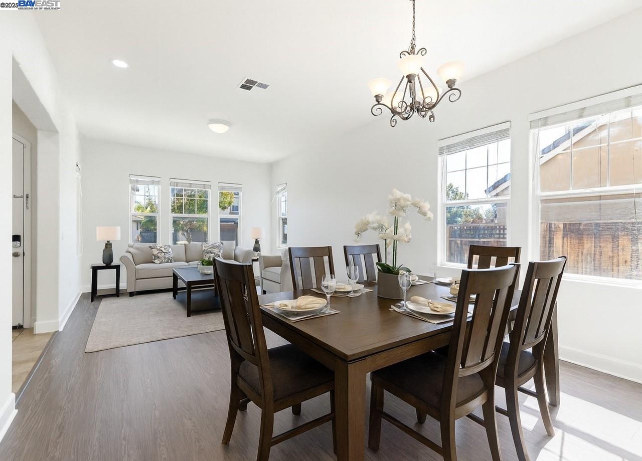 2453 Forino Dr