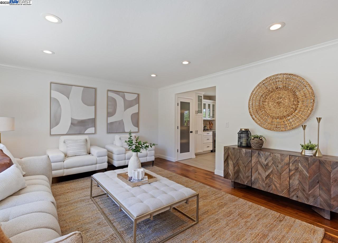 59 Arenas Ct