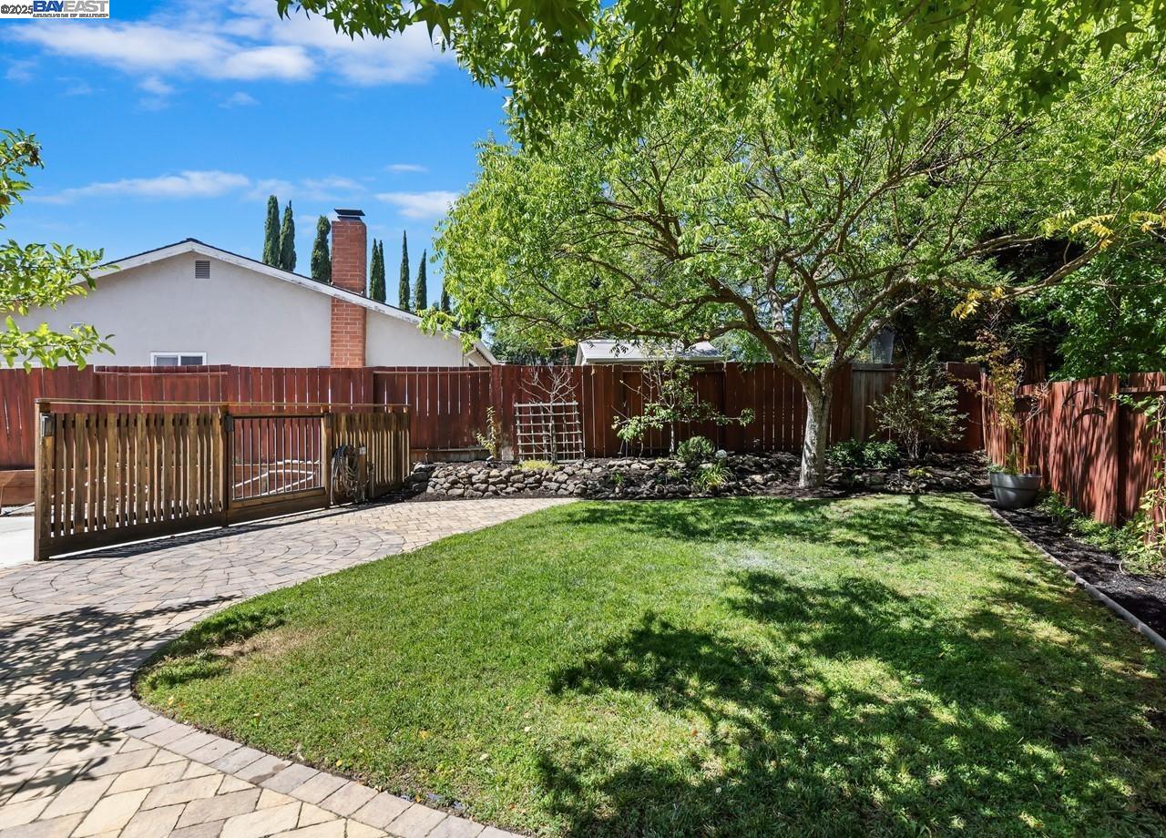59 Arenas Ct