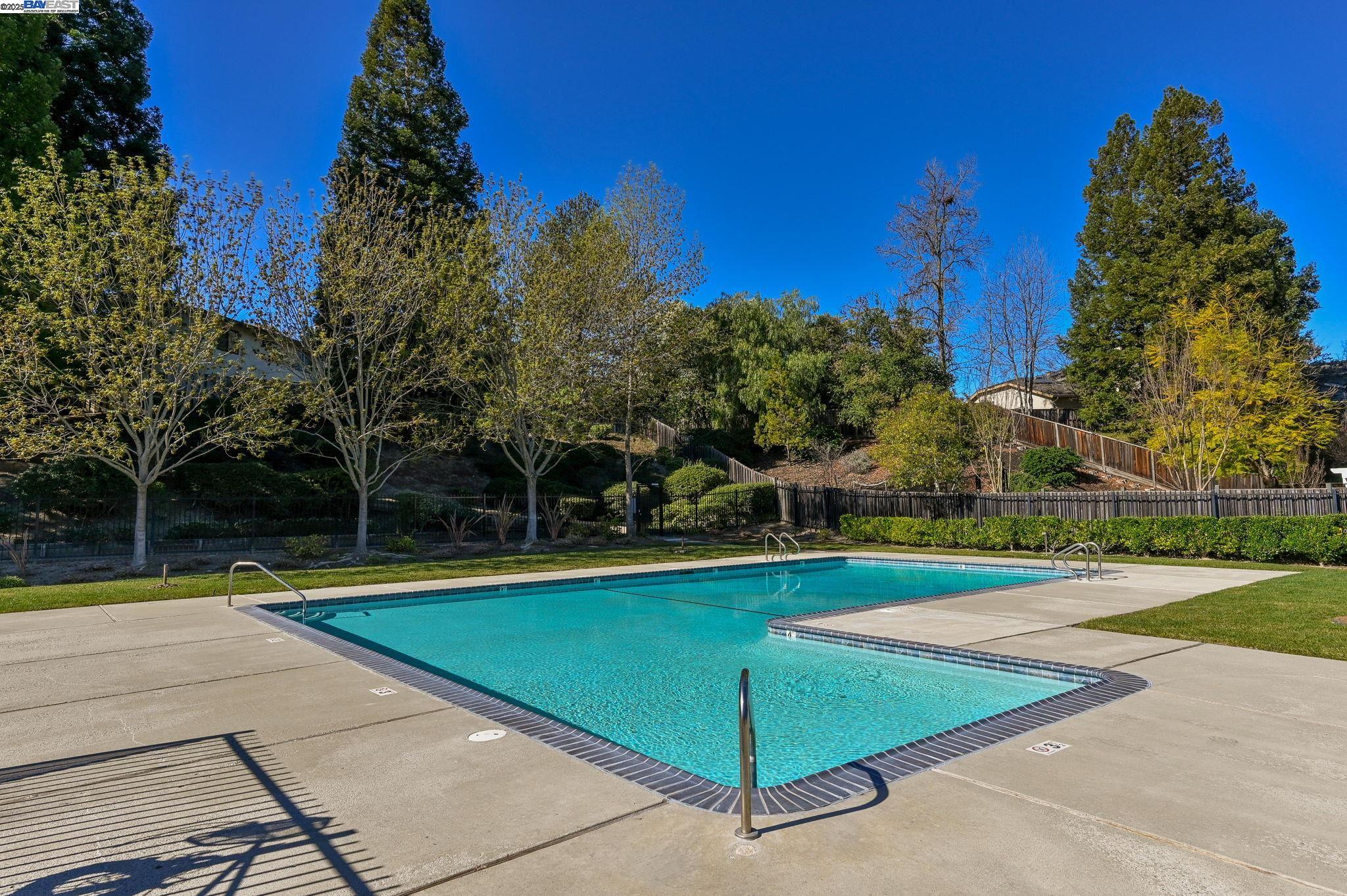 3104 sombrero circle