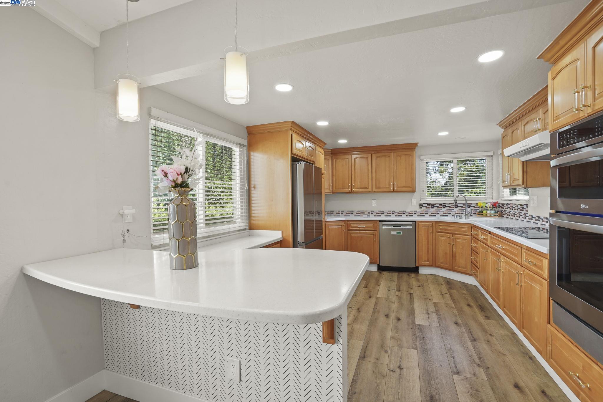 3104 sombrero circle