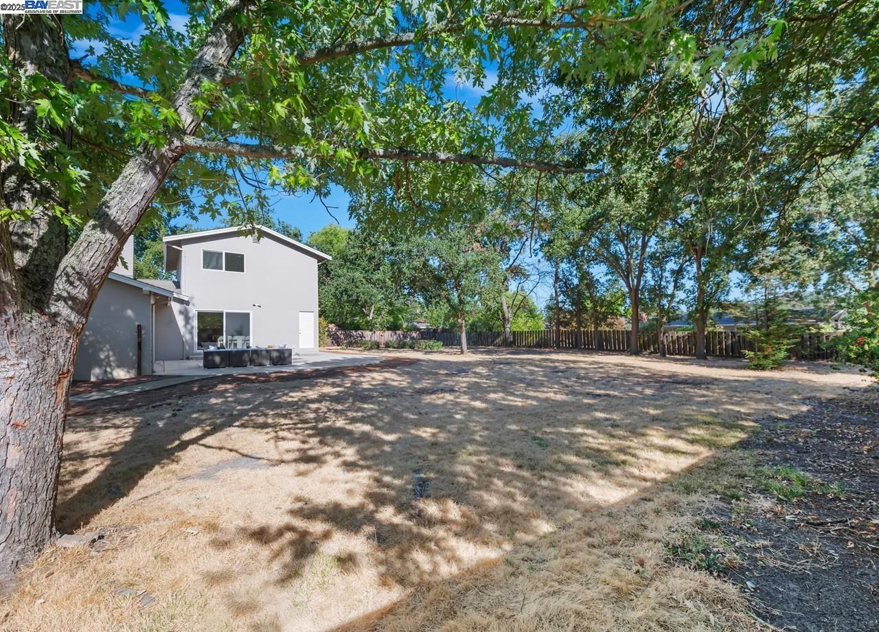 957 Ina Dr