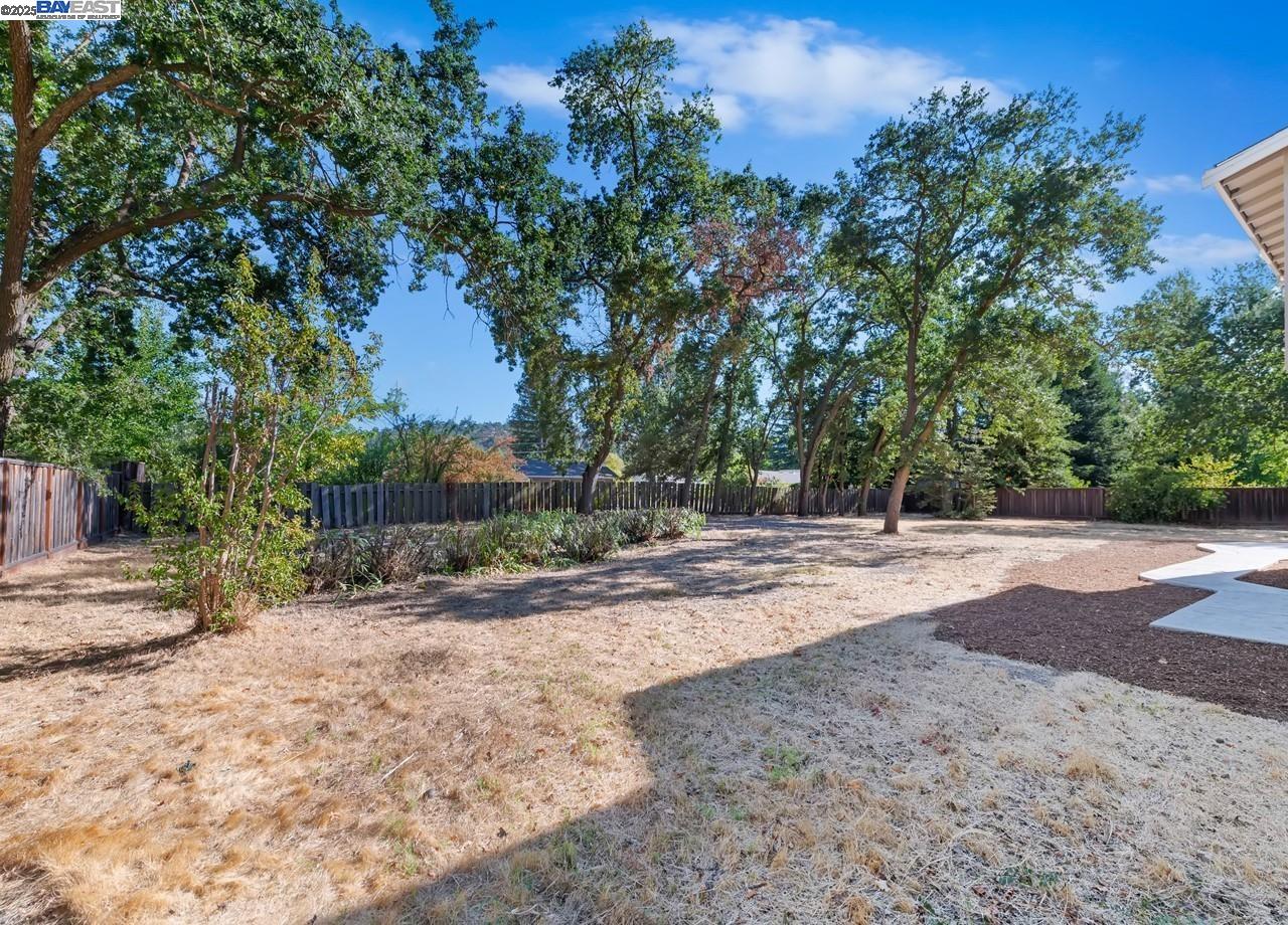957 Ina Dr