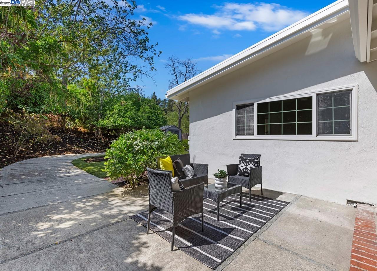 125 Montanya Ct