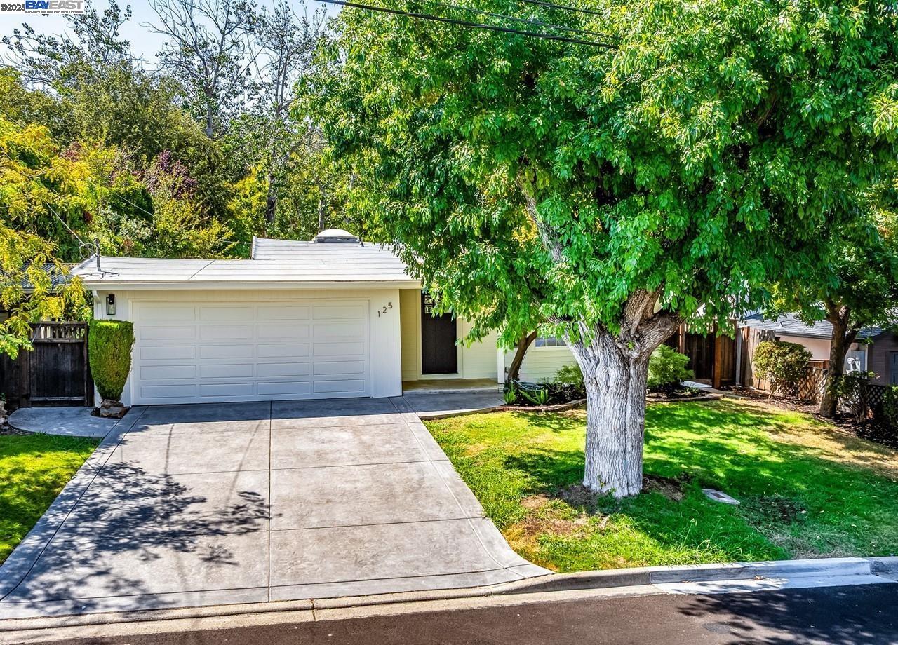 125 Montanya Ct