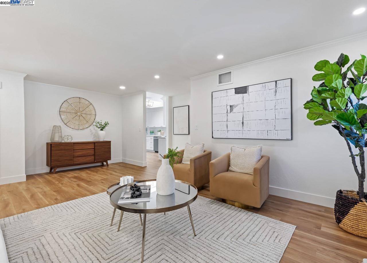 125 Montanya Ct