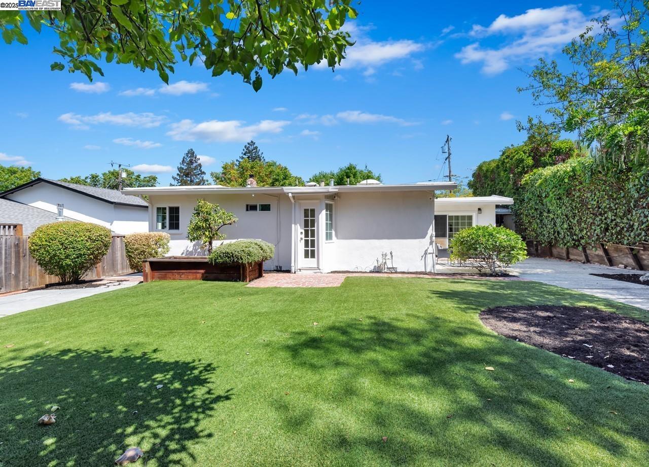 125 Montanya Ct