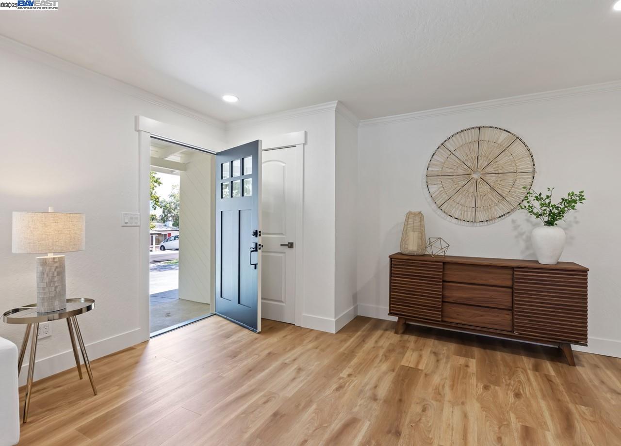 125 Montanya Ct