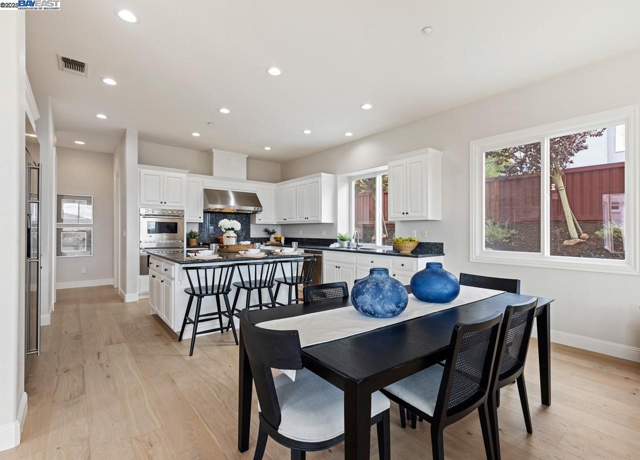 3394 Ashbourne Cir