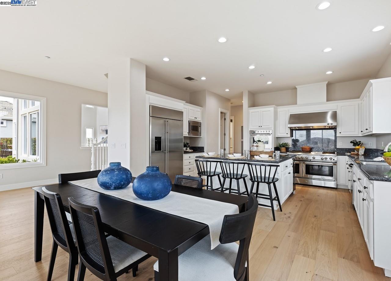 3394 Ashbourne Cir