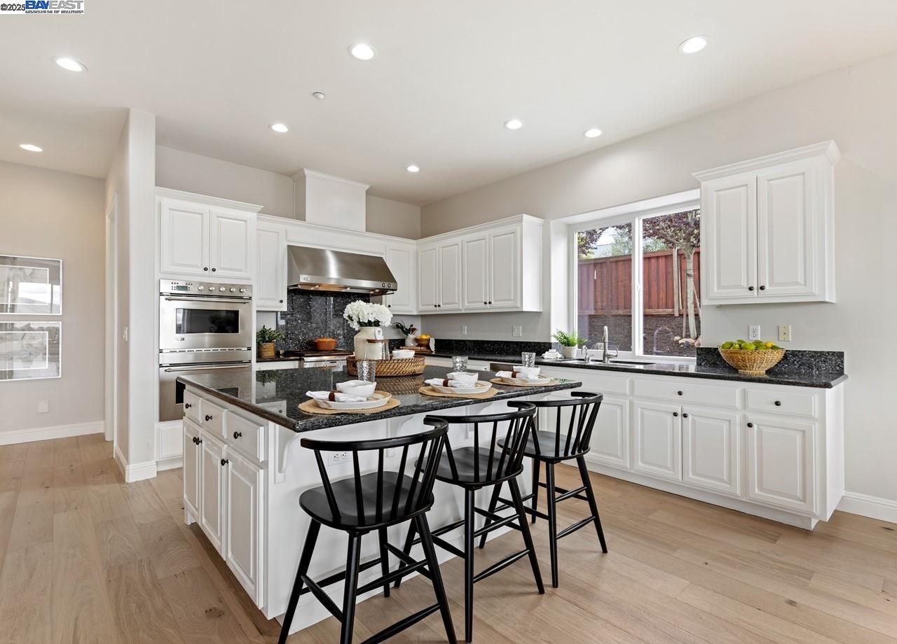 3394 Ashbourne Cir