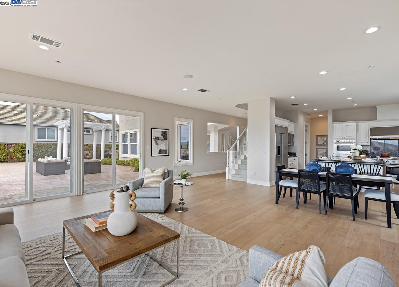 3394 Ashbourne Cir