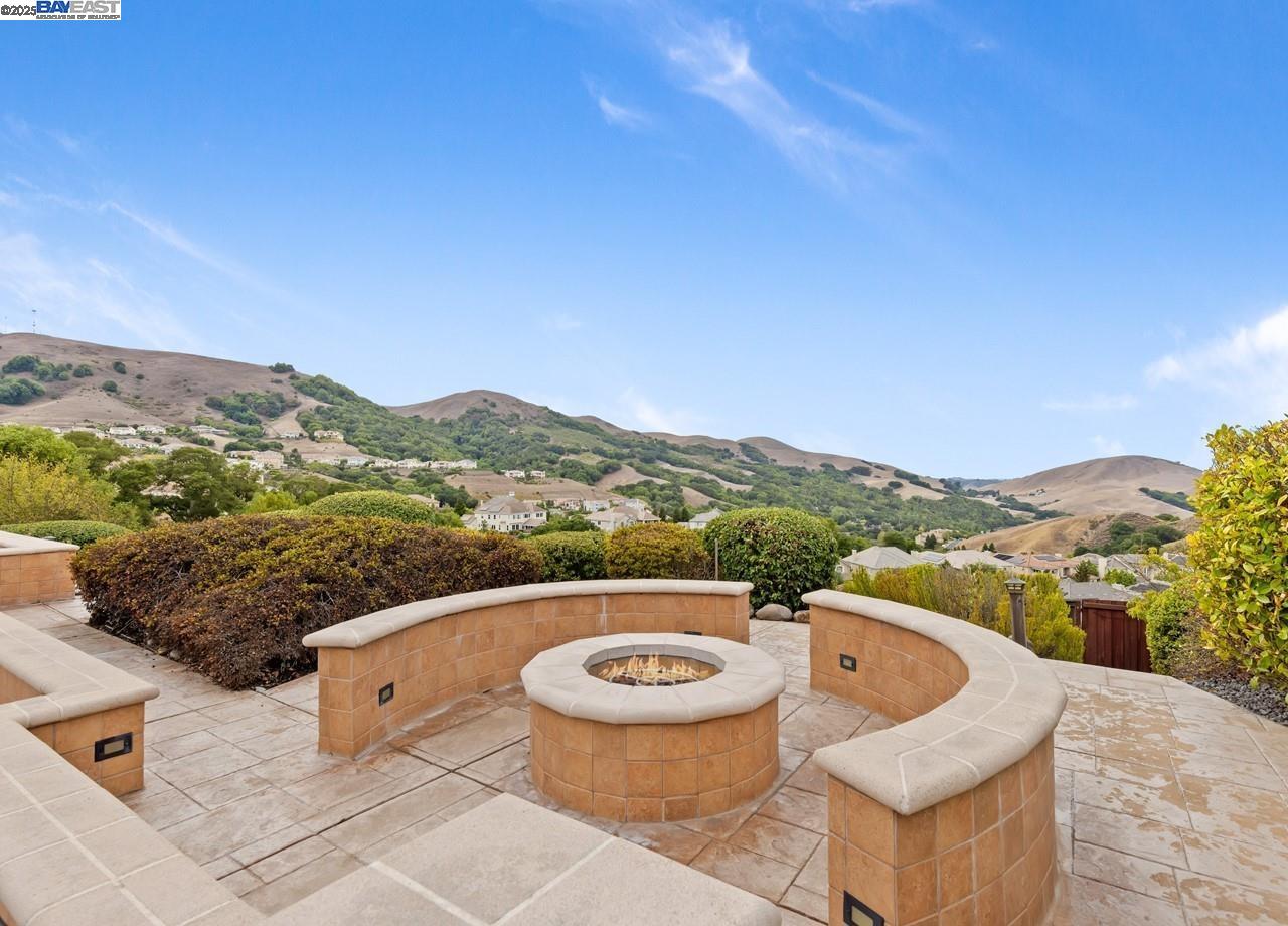 3394 Ashbourne Cir
