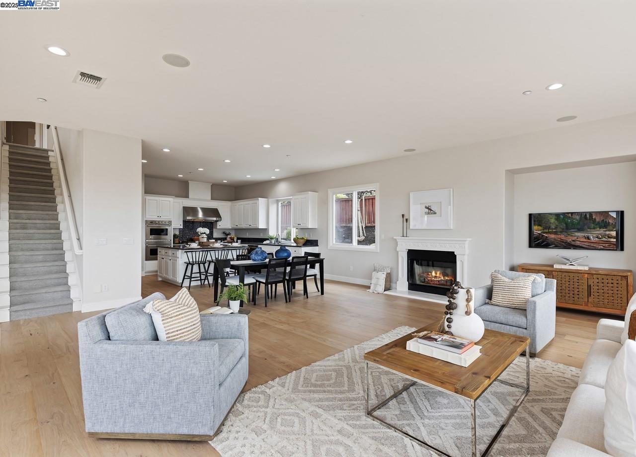 3394 Ashbourne Cir