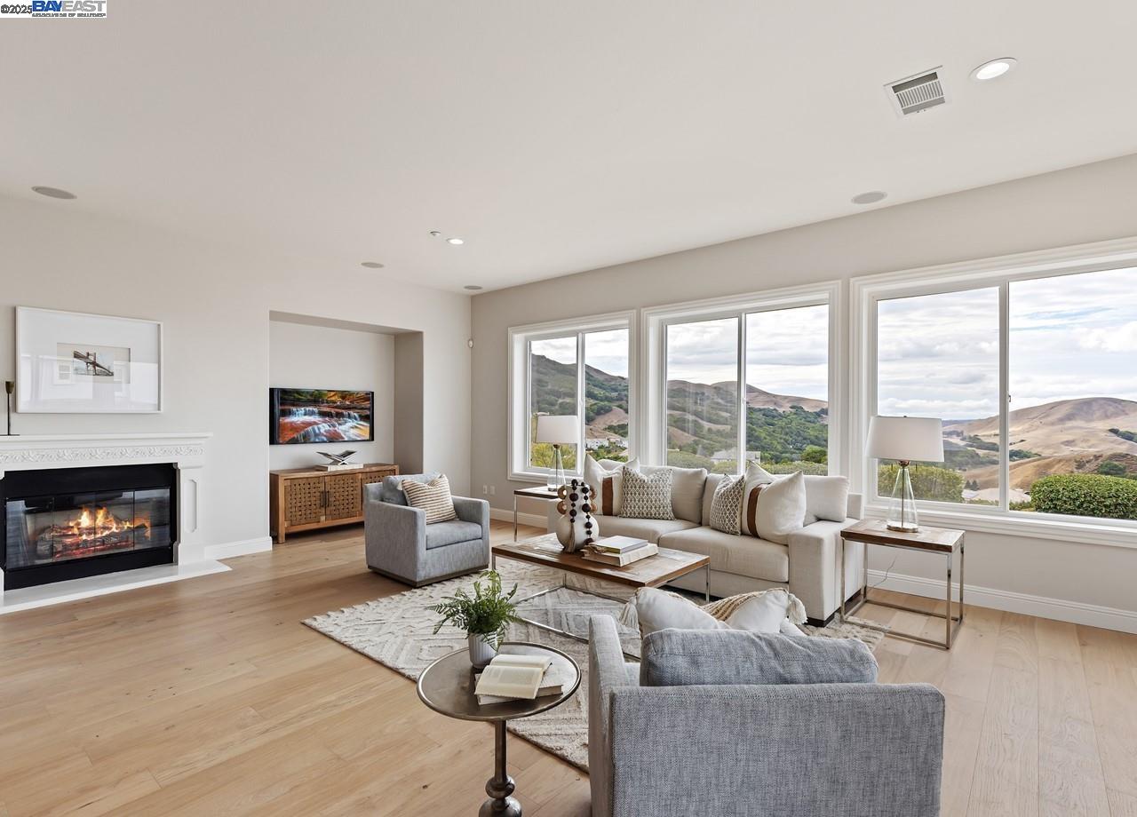 3394 Ashbourne Cir