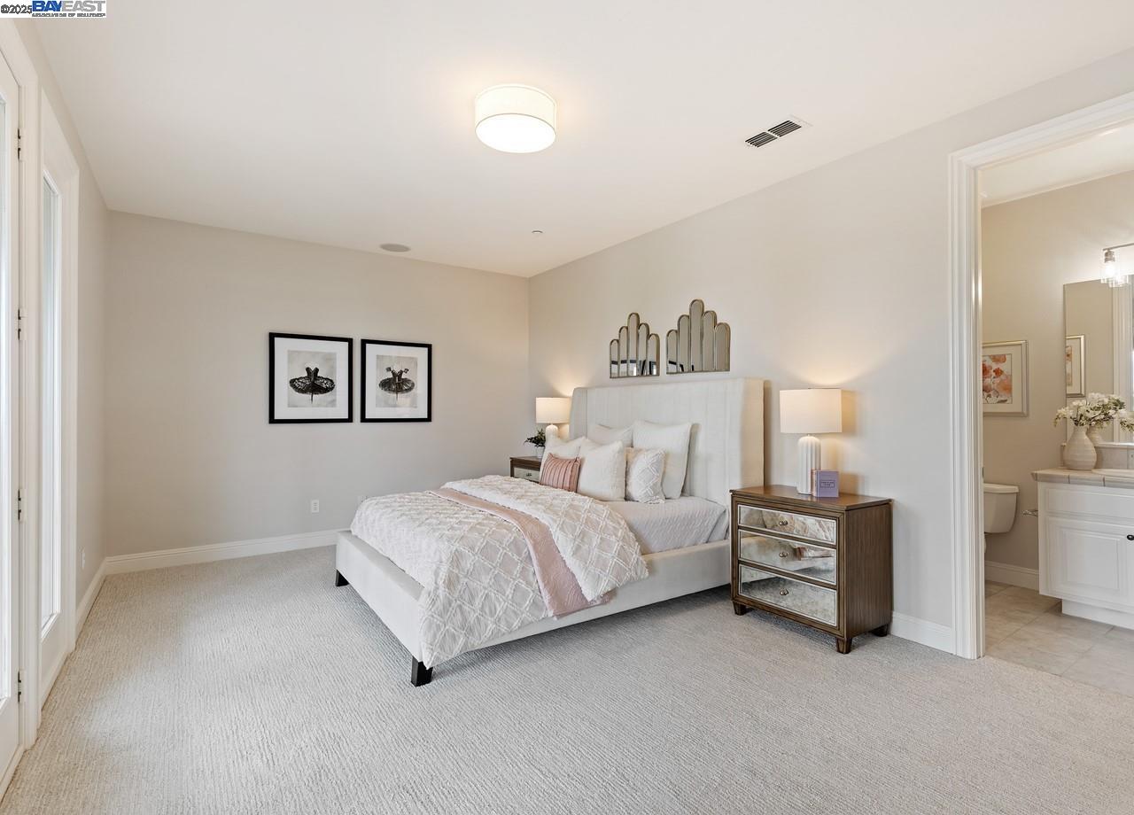 3394 Ashbourne Cir