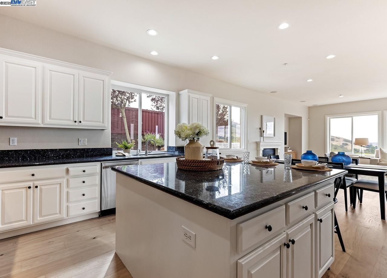 3394 Ashbourne Cir