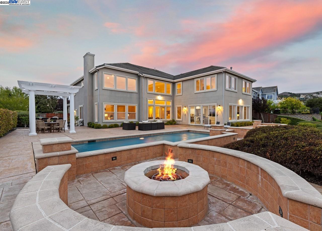 3394 Ashbourne Cir