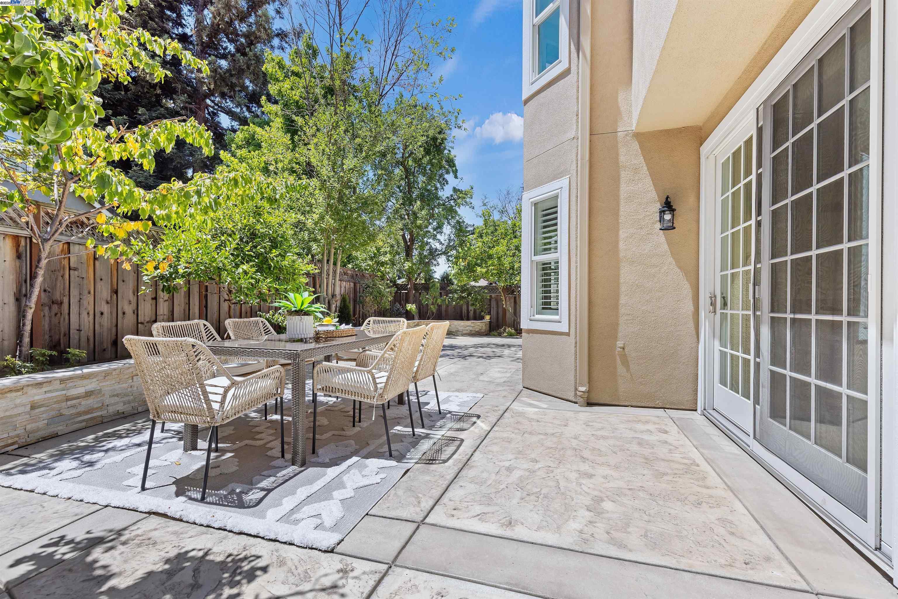 1687 Silverwood Ct