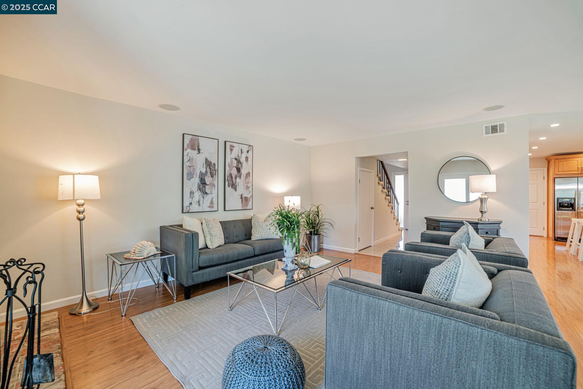 600 Guaymas Ct