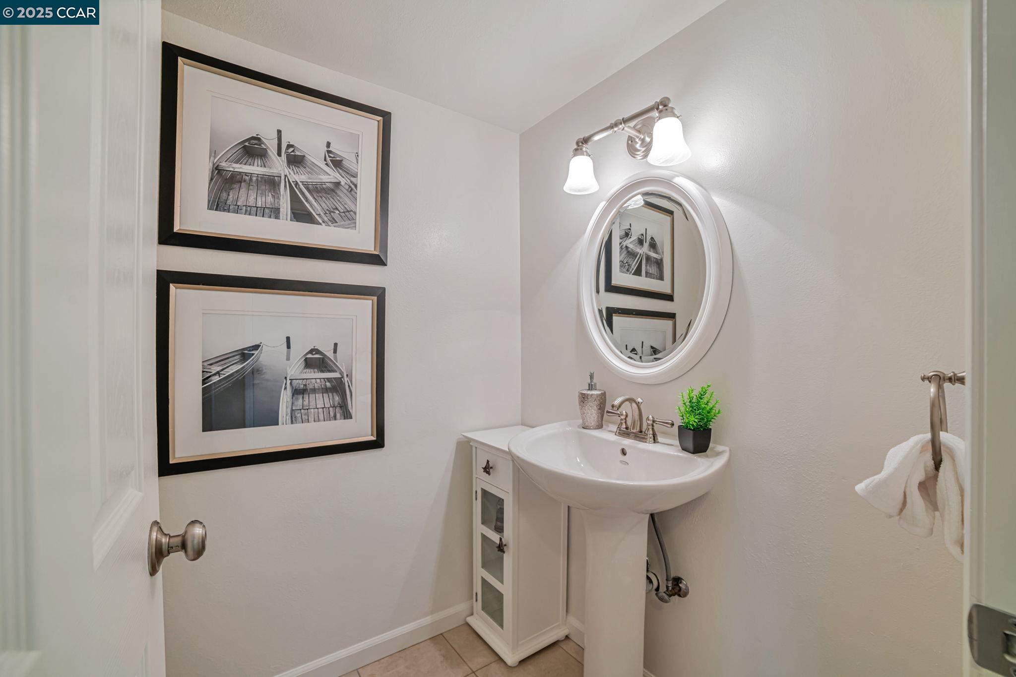 600 Guaymas Ct