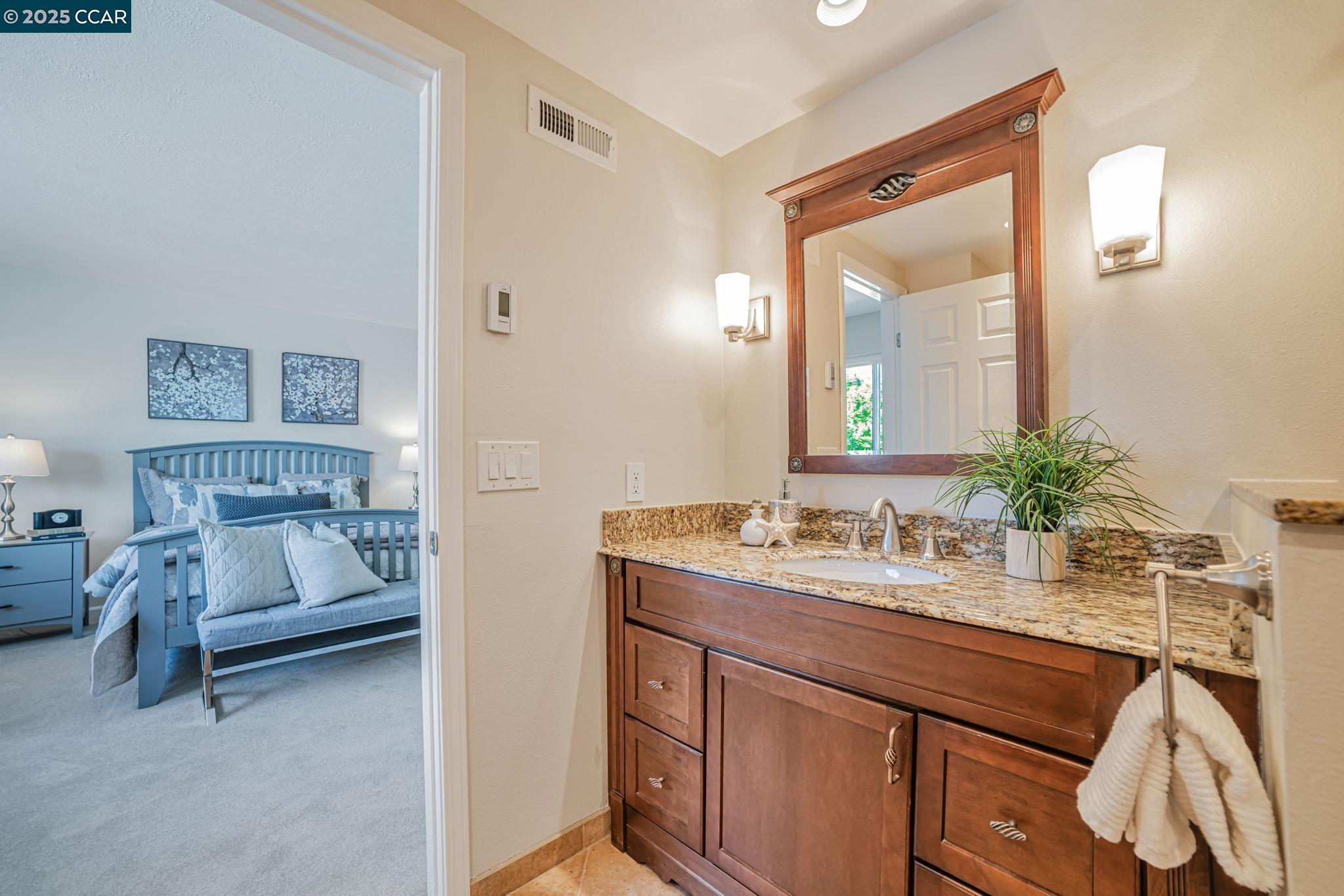 600 Guaymas Ct