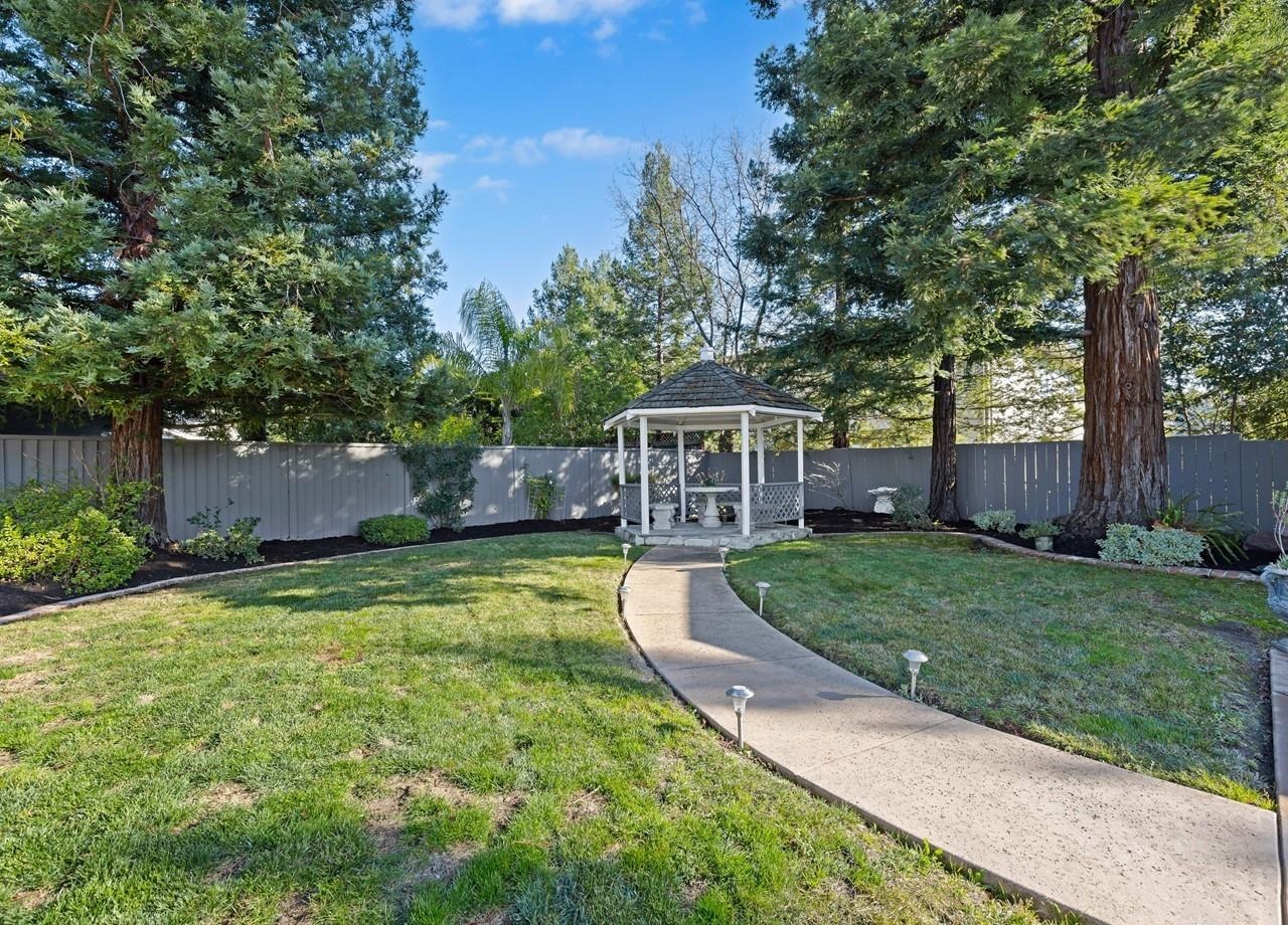 340 David Dr