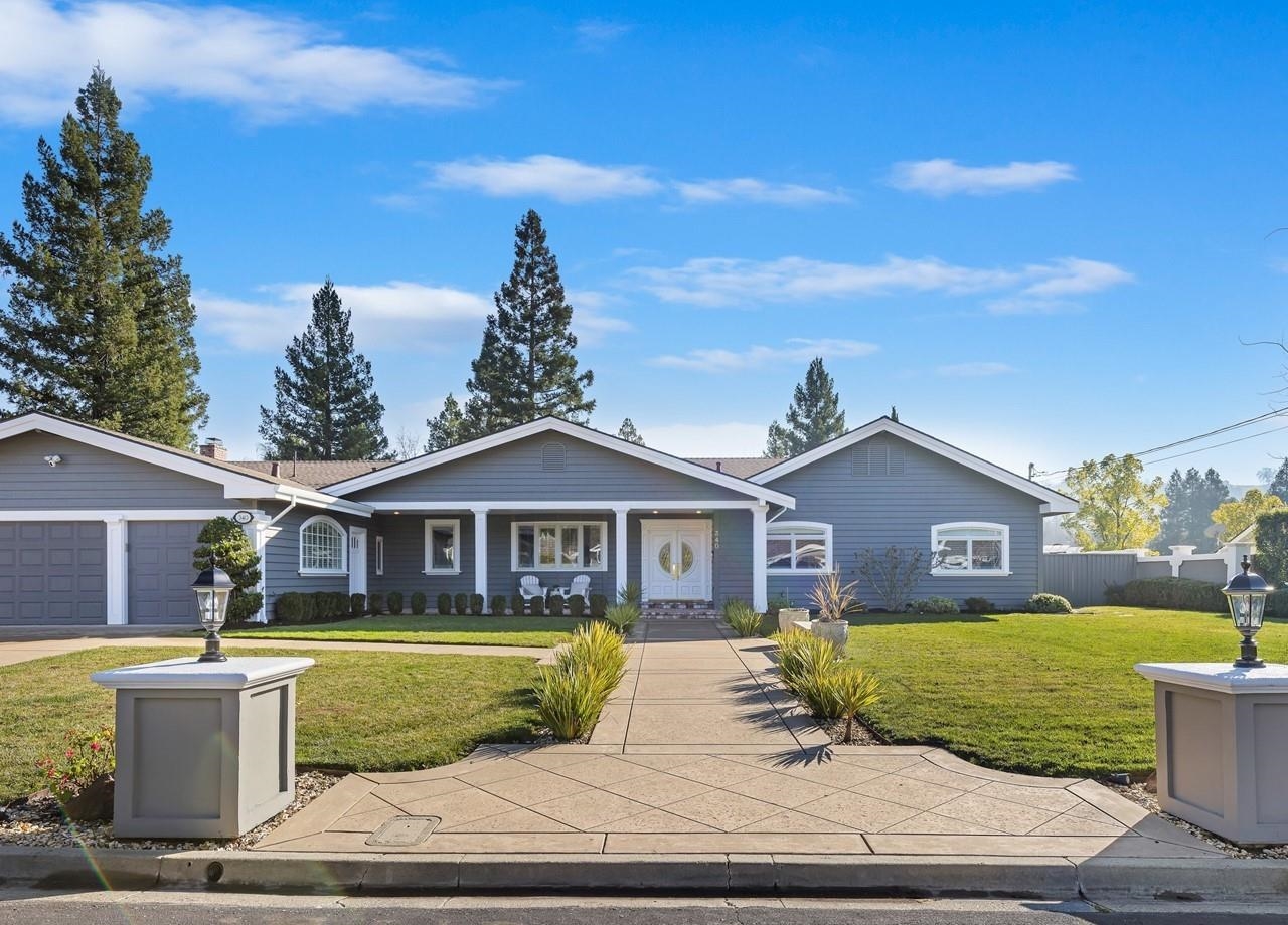 340 David Dr