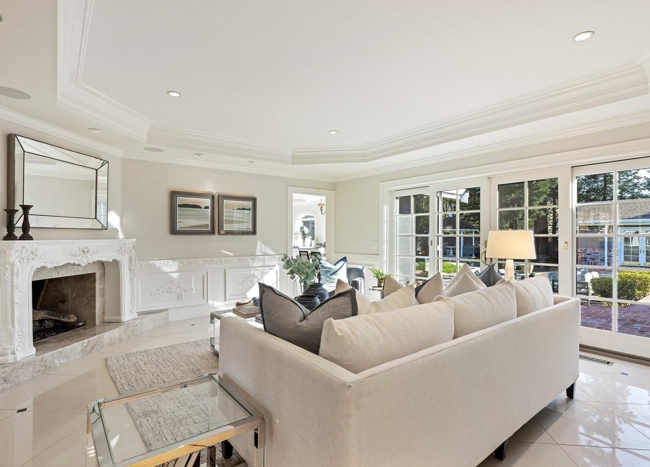 340 David Dr