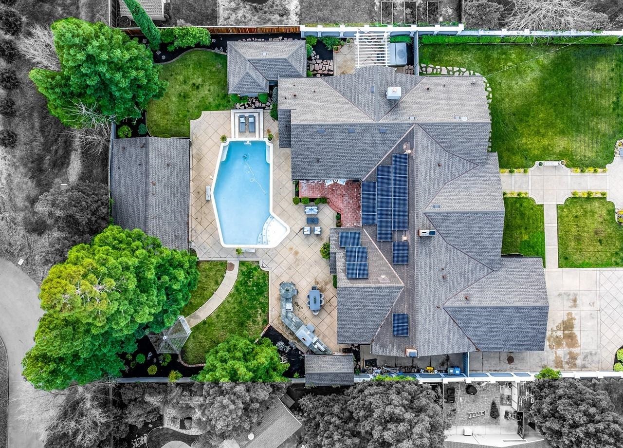 340 David Dr