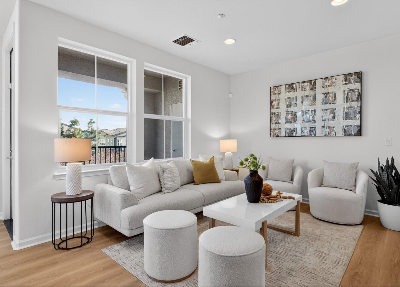 3240 Maguire Way # 318