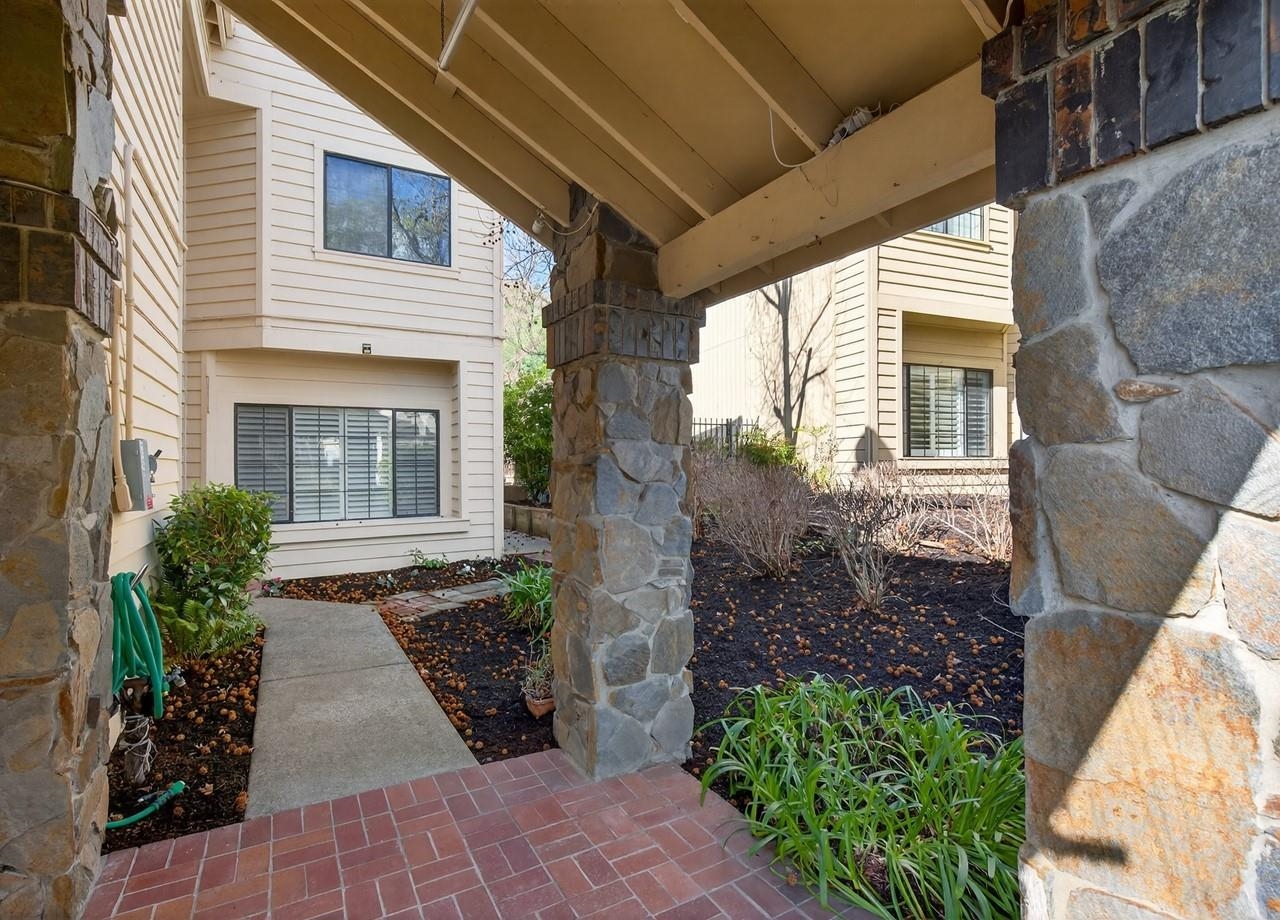 455 Eagle Valley Way